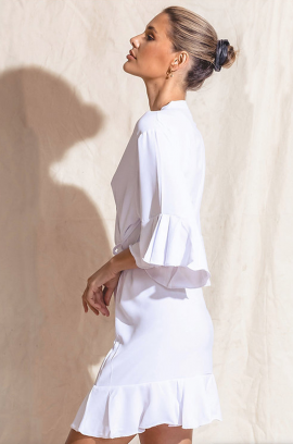Bata Ruffle Blanca Precio
